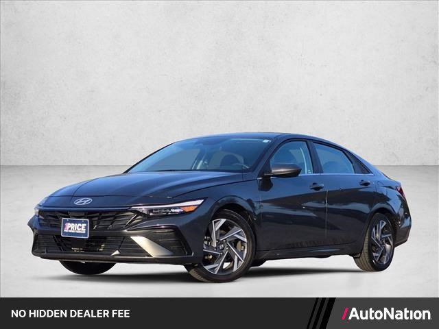 Used 2025 Hyundai Elantra SEL FWD image 1