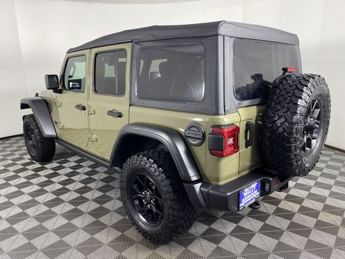Used 2025 Jeep Wrangler Unlimited Sport AWD/4WD image 9