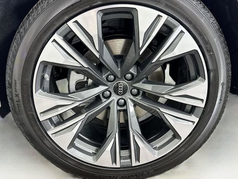 New 2026 Audi Q8 Premium Plus image 30