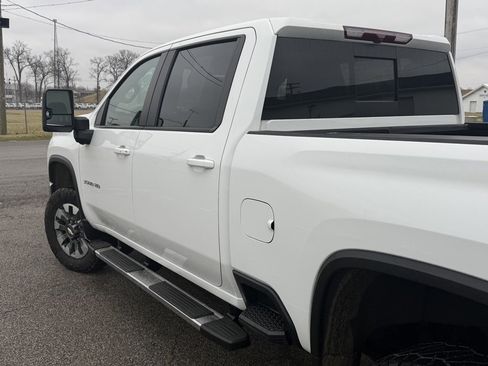 Used 2024 Chevrolet Silverado 3500 LT w/ Safety Package image 10
