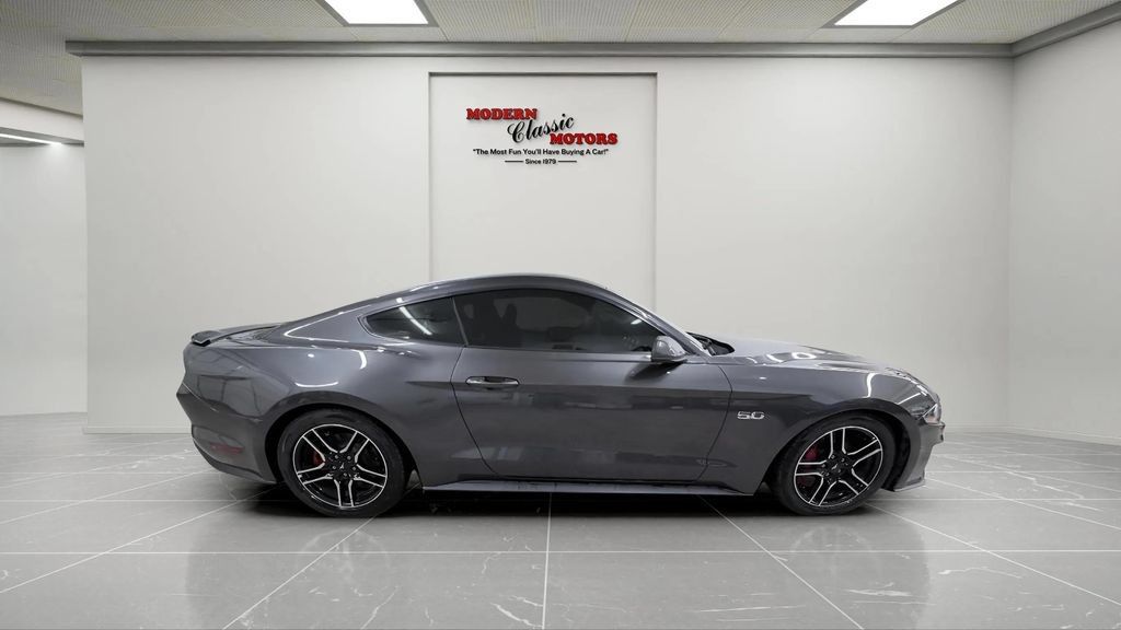 Used 2018 Ford Mustang GT Premium RWD image 16
