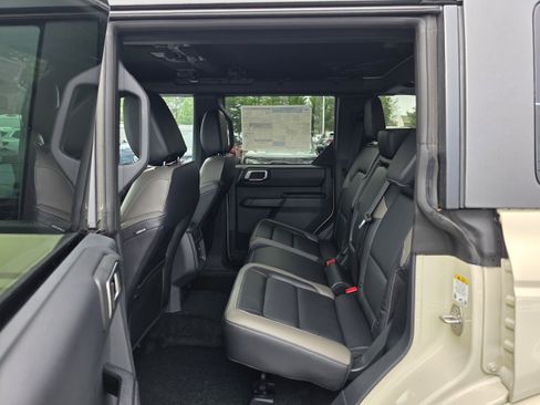 New 2026 Ford Bronco Outer Banks AWD/4WD image 11