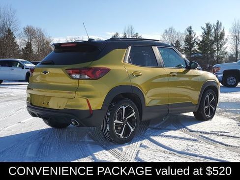 Used 2023 Chevrolet TrailBlazer RS w/ Sun and Liftgate Package image 3