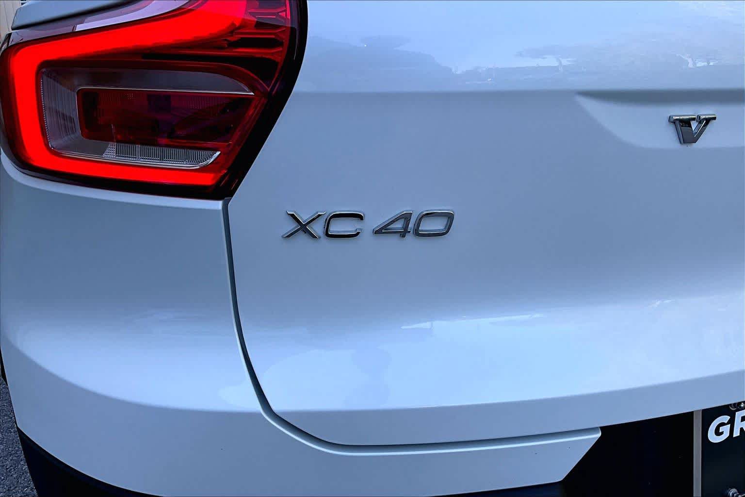 Used 2023 Volvo XC40 Recharge Core AWD/4WD image 30