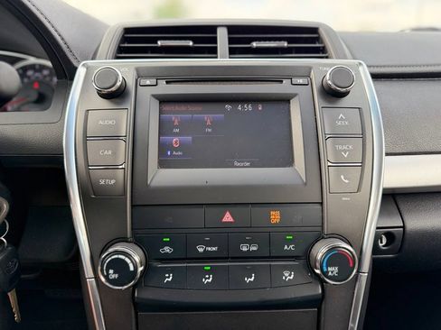 Used 2017 Toyota Camry SE FWD image 27