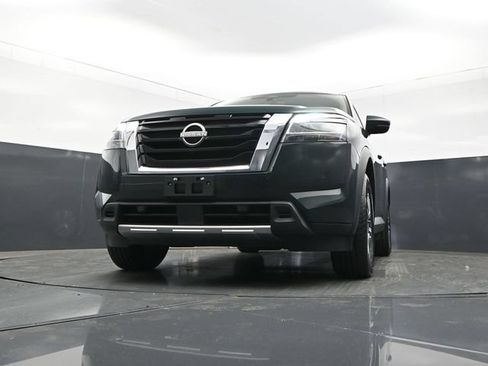 Used 2023 Nissan Pathfinder SL AWD/4WD image 26