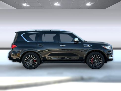 Used 2022 INFINITI QX80 Sensory w/ Cargo Package image 7