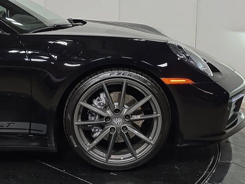 Certified 2024 Porsche 911 Carrera T RWD image 11