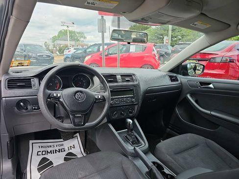 Used 2015 Volkswagen Jetta S FWD image 11