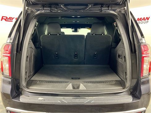 Used 2022 Chevrolet Suburban Premier image 26