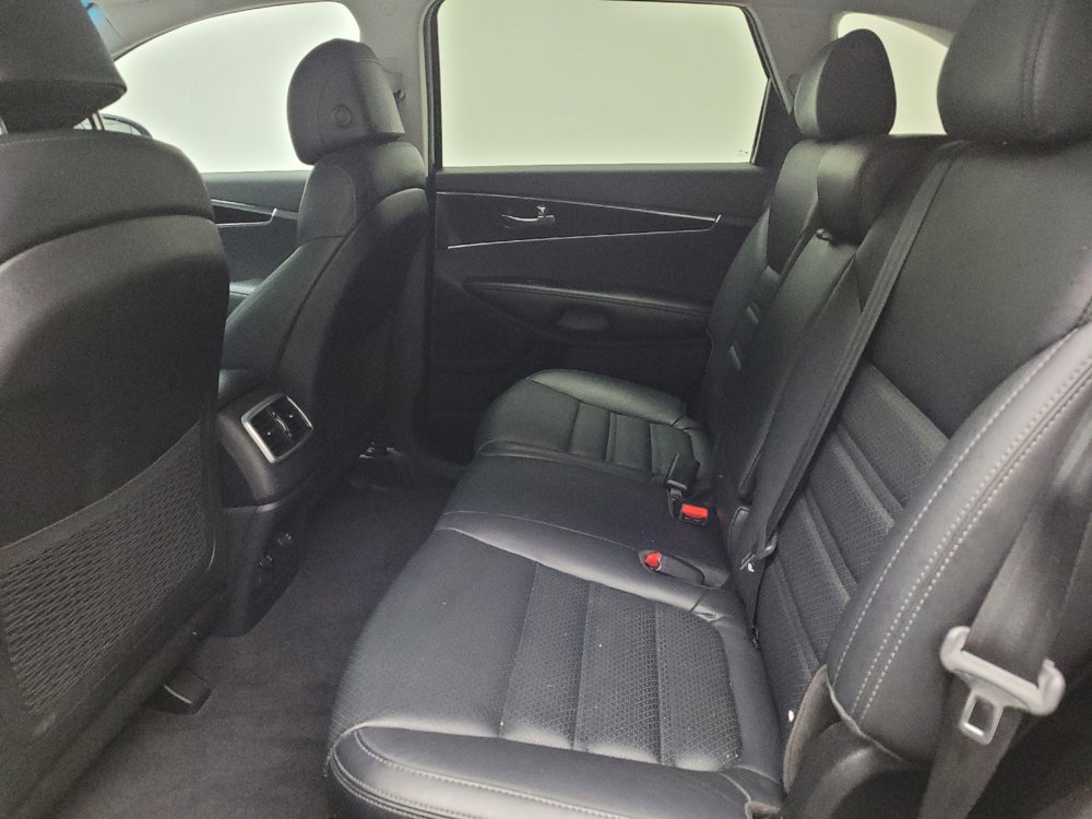 Used 2017 Kia Sorento AWD w/ LX Convenience Package image 18