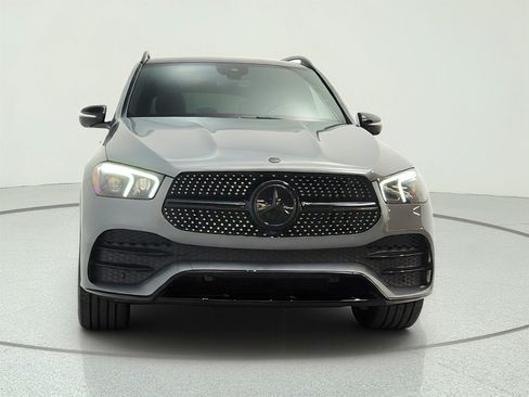 Used 2022 Mercedes-Benz GLE 350 w/ AMG Line Exterior image 2