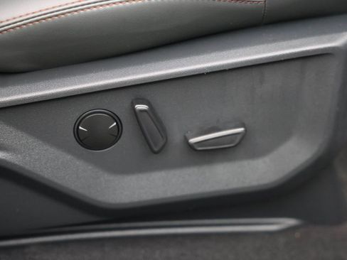 Certified 2025 Ford Expedition Active AWD/4WD image 10