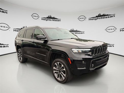 Used 2024 Jeep Grand Cherokee L Overland w/ Trailer Tow Package AWD/4WD image 7