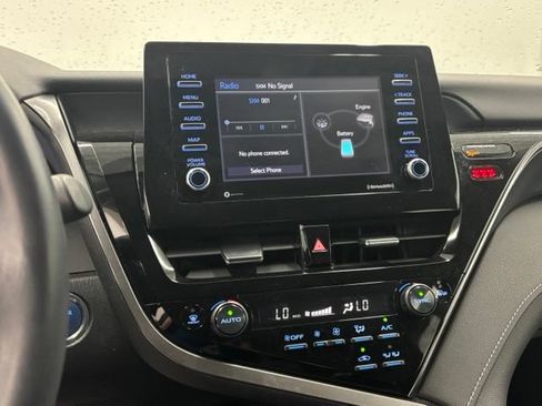 Used 2022 Toyota Camry SE FWD image 23