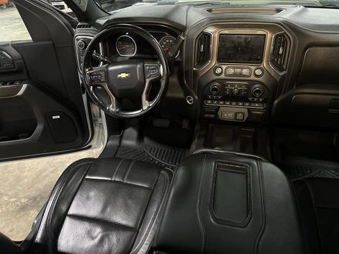 Used 2020 Chevrolet Silverado 2500 High Country w/ Z71 Off-Road Package image 23