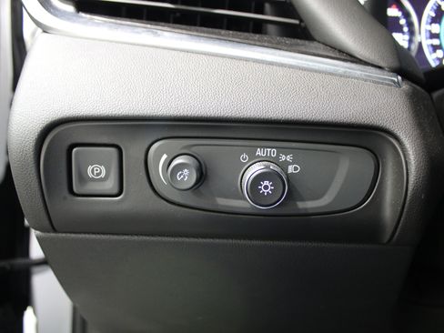 Used 2019 Buick Enclave Avenir w/ Avenir Technology Package FWD image 8