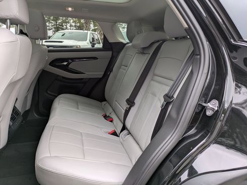 Used 2024 Land Rover Range Rover Evoque S image 15