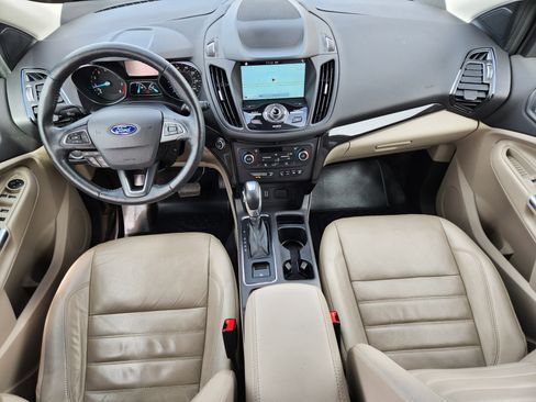 Used 2019 Ford Escape Titanium image 19