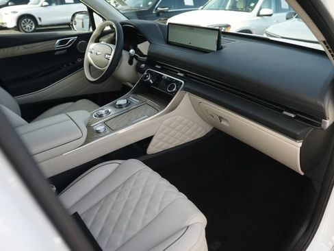 Used 2024 Genesis GV80 3.5T Advanced AWD/4WD image 18