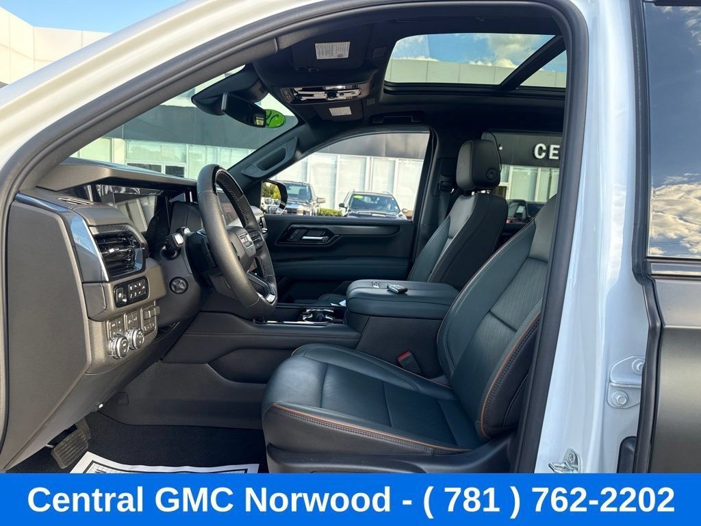 Used 2026 GMC Yukon AT4 AWD/4WD image 14