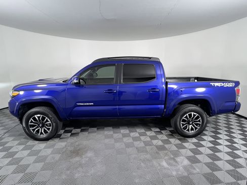 Used 2023 Toyota Tacoma TRD Sport image 9