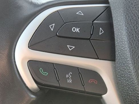 Used 2015 Jeep Cherokee Limited image 13