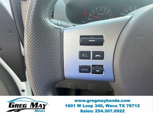Used 2014 Nissan Frontier SV AWD/4WD image 16