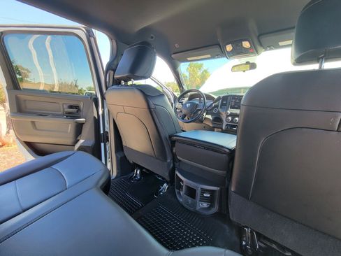 Used 2023 RAM 3500 Tradesman w/ Chrome Appearance Group AWD/4WD image 47