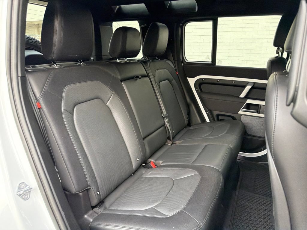 Used 2023 Land Rover Defender 110 X-Dynamic SE AWD/4WD image 11