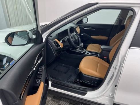 Used 2024 Kia Seltos SX AWD/4WD image 12