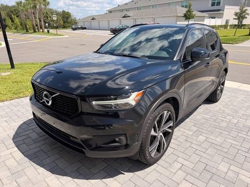 Used 2019 Volvo XC40 T5 R-Design AWD/4WD image 4