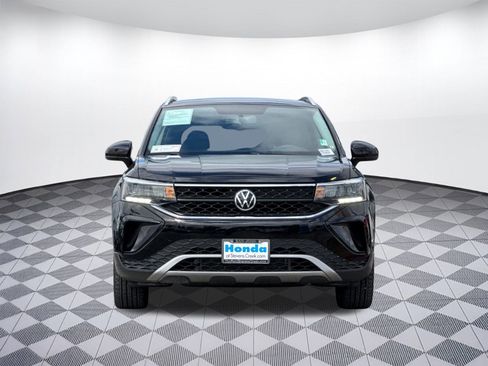 Used 2022 Volkswagen Taos SE image 5