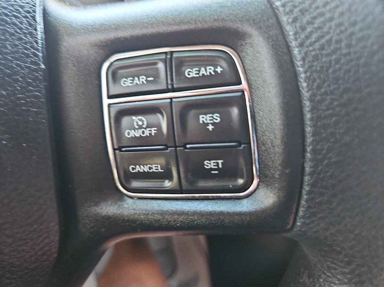 Used 2018 RAM 1500 Express AWD/4WD image 22