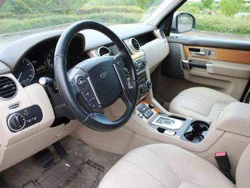 Used 2016 Land Rover LR4 HSE image 13