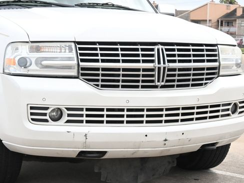 Used 2013 Lincoln Navigator 2WD w/ HD Trailer Tow Pkg image 29