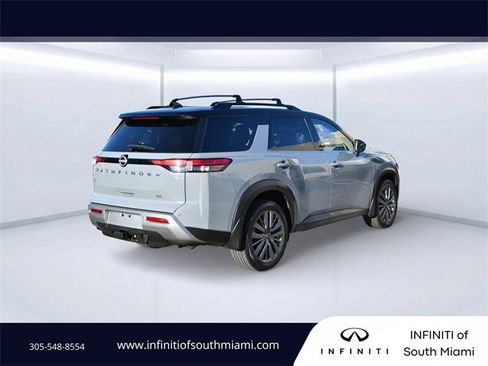 Used 2023 Nissan Pathfinder SL w/ SL Premium Package image 4