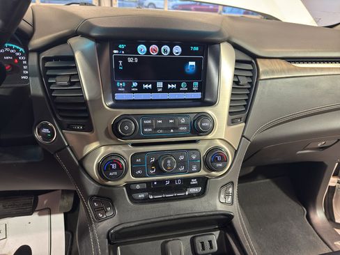 Used 2018 GMC Yukon Denali AWD/4WD image 18