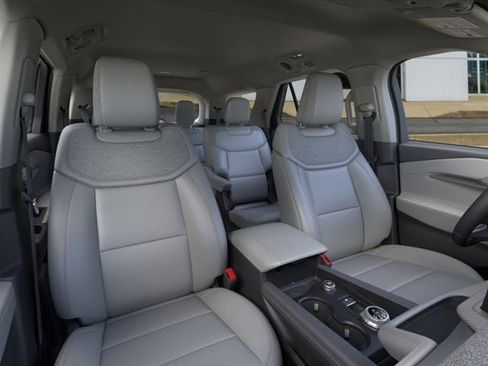 New 2026 Ford Explorer Active w/ Active Comfort Package AWD/4WD image 33