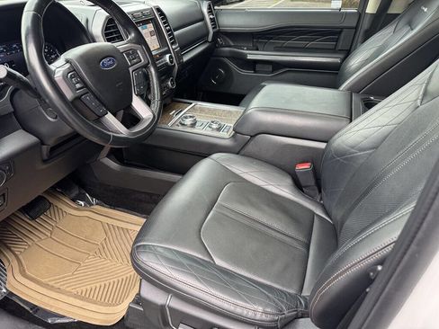 Used 2018 Ford Expedition Platinum AWD/4WD image 5