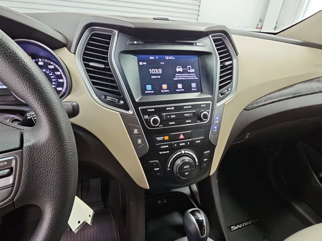Used 2017 Hyundai Santa Fe Sport FWD image 13