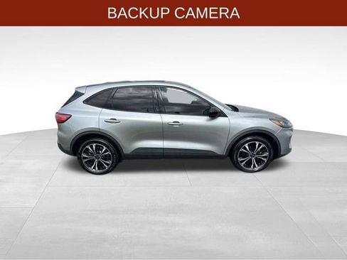 Used 2022 Ford Escape SE w/ SE Sport Appearance Package FWD image 8