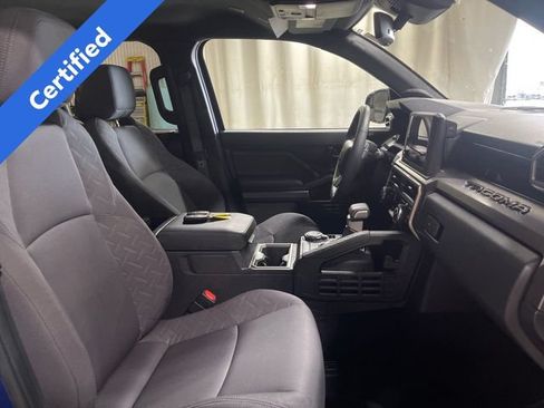 Used 2024 Toyota Tacoma SR5 AWD/4WD image 25