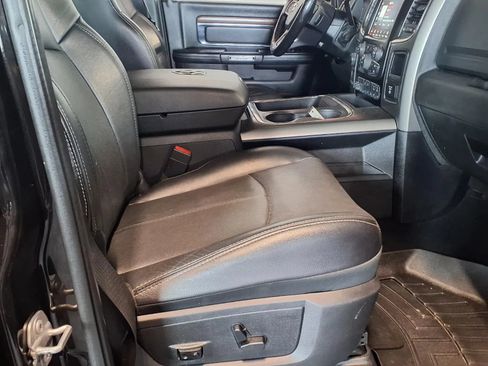 Used 2018 RAM 2500 Laramie w/ Sport Appearance Group AWD/4WD image 13