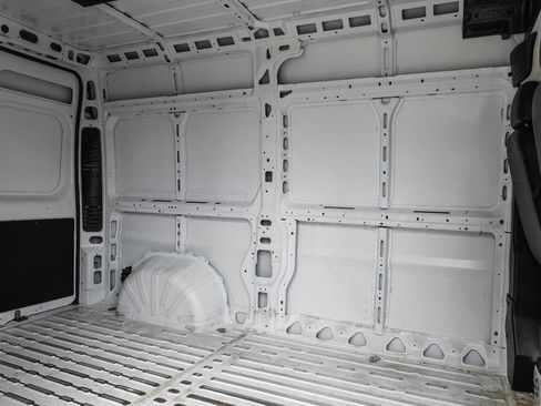 Used 2025 RAM ProMaster 2500 w/ Convenience Group FWD image 37