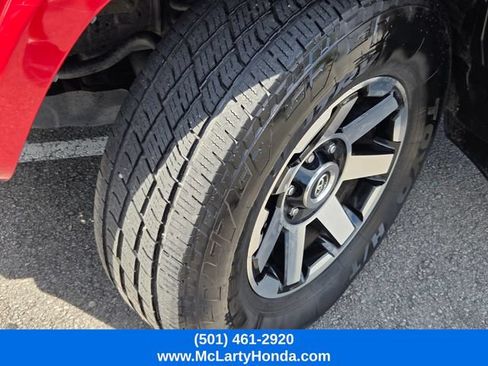 Used 2022 Toyota 4Runner TRD Off-Road AWD/4WD image 19