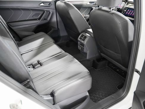 Used 2024 Volkswagen Tiguan SE R-Line AWD/4WD image 28