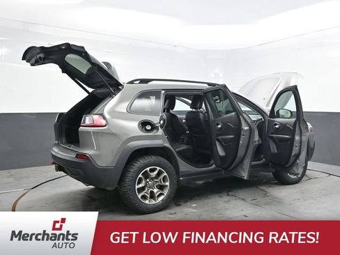 Used 2022 Jeep Cherokee Trailhawk w/ Premium Leather Package AWD/4WD image 56