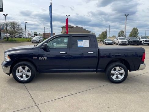 Used 2018 RAM 1500 Classic SLT AWD/4WD image 8