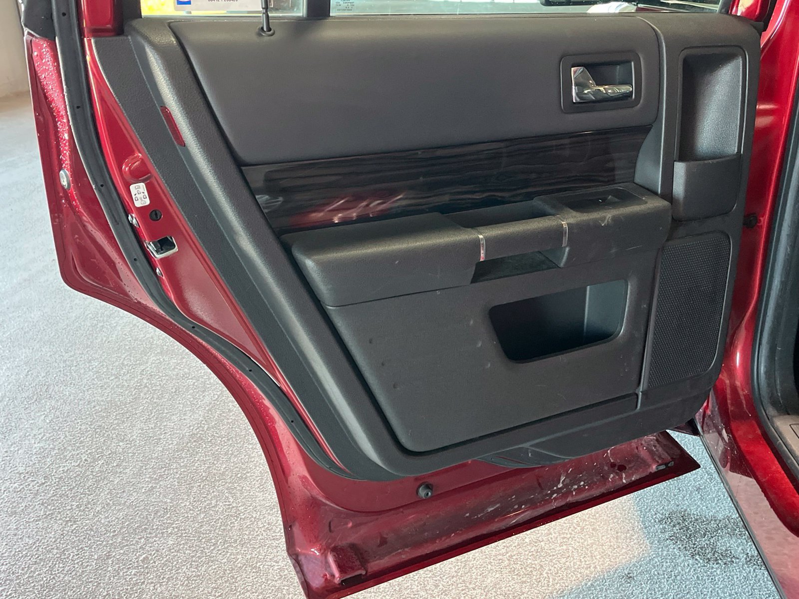 Used 2019 Ford Flex SEL AWD/4WD image 32